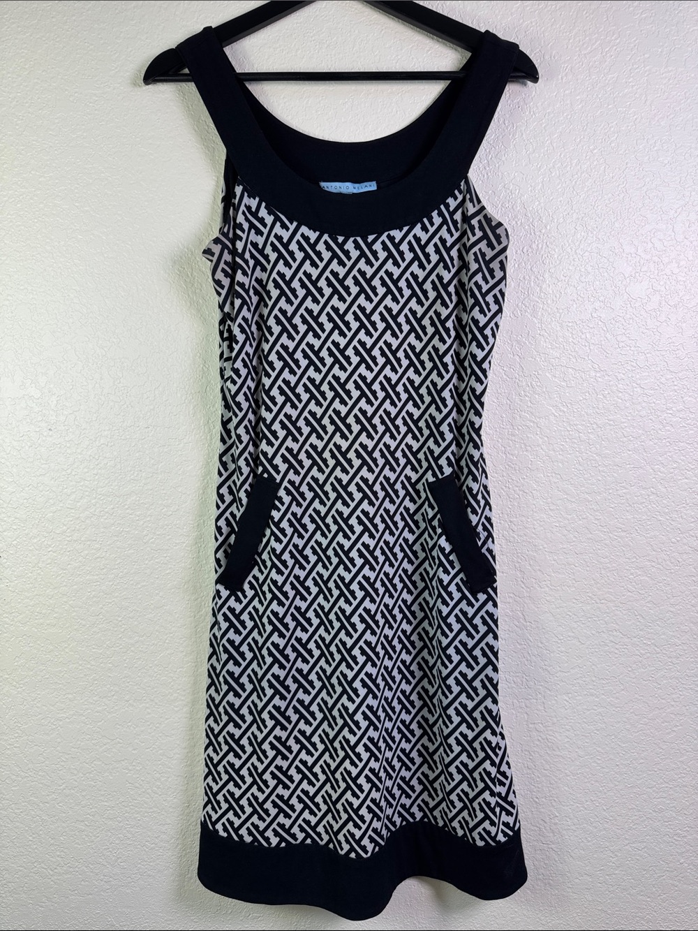 Antonio Melani Black and White Geometric Sleeveless Midi Dress.
